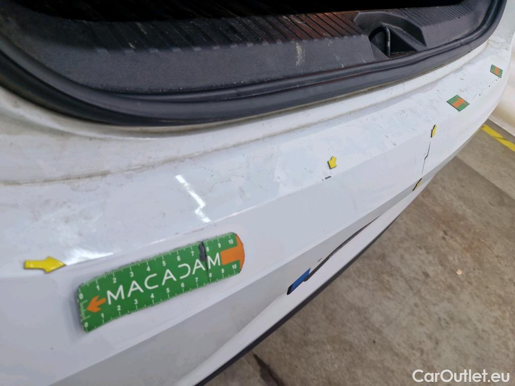  Renault  Clio  V Société Air Nav 1.5 dCi 85CV BVM6 E6dT / PARE BRISE HS #8