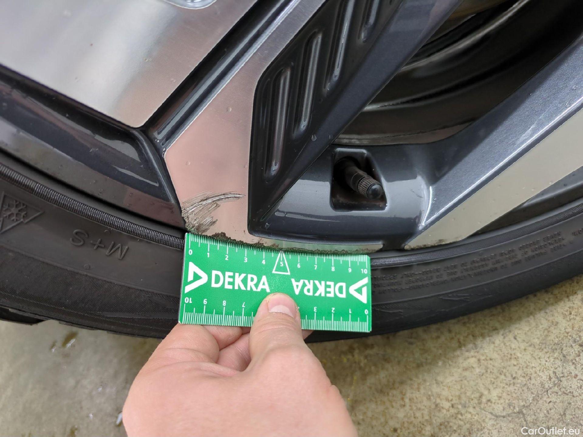  Hyundai  Tucson HYUNDAI  / 2020 / 5P / SUV 1.6 PHEV 265 HTRAC BUSINESS 4WD AUTO #9