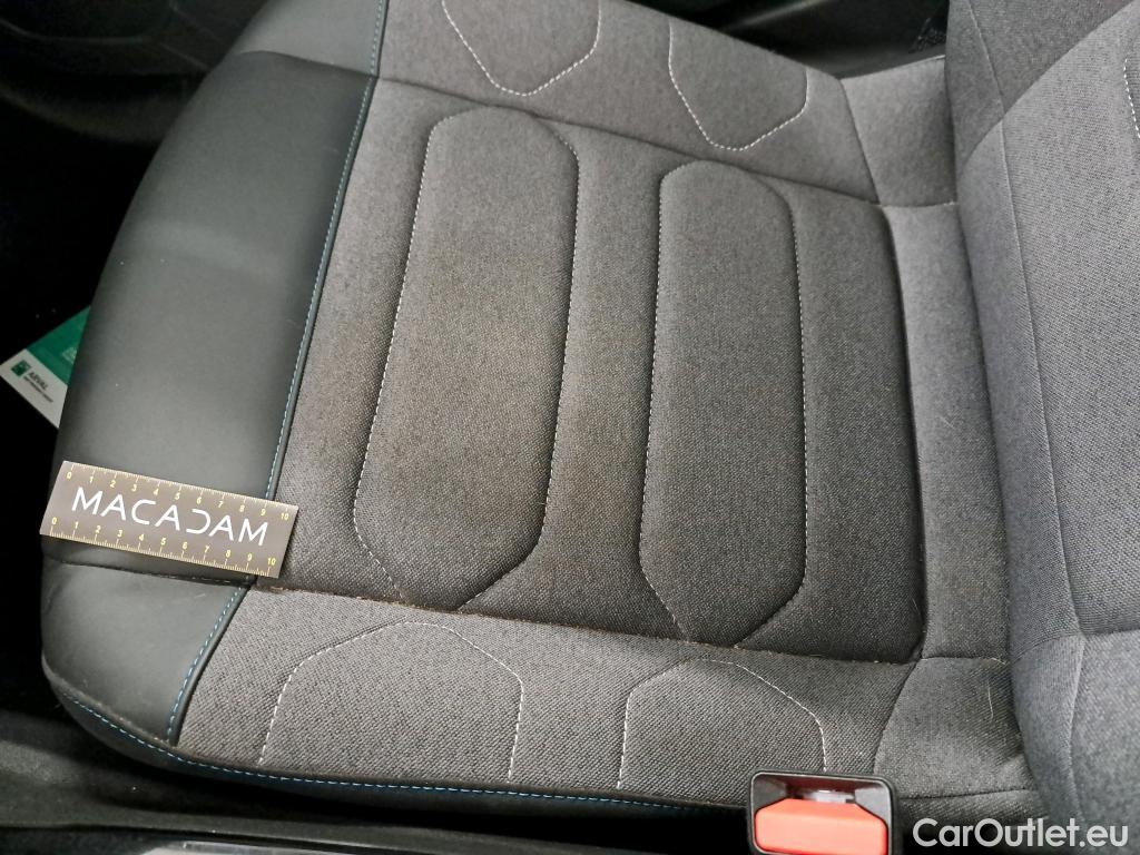  Citroen  C4 CITROEN  X / 2022 / 4P / Berline PureTech 130 S&S EAT8 Feel Pack #16