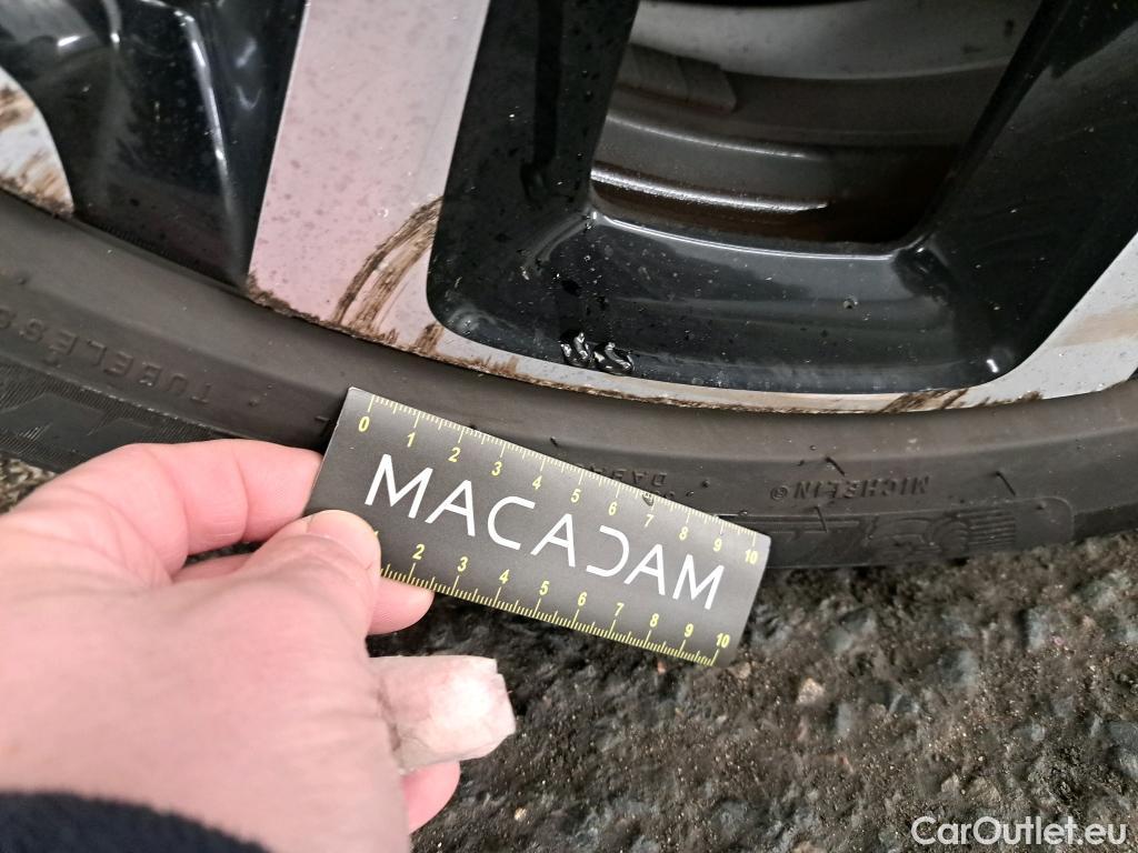  Citroen  C5  Aircross Shine Pack 1.6 PureTech 180CV BVA8 E6d #17