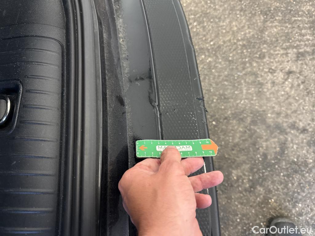  Ford  Kuga FORD  / 2019 / 5P / SUV 2.5 190 hybrid Flexifuel Pshift Titanium #11