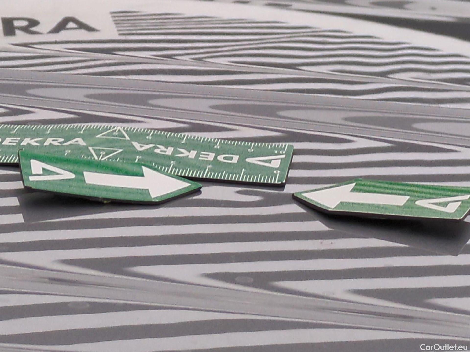  Hyundai  Tucson HYUNDAI  / 2020 / 5P / SUV 1.6 PHEV 265 HTRAC BUSINESS 4WD AUTO #32