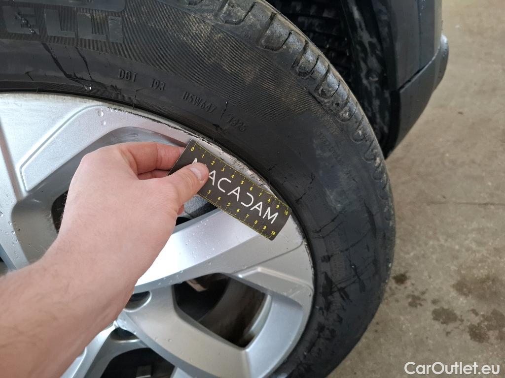  Citroen  C5 CITROEN  Aircross / 2018 / 5P / SUV Hybrid 225 ë-EAT8 Business #35