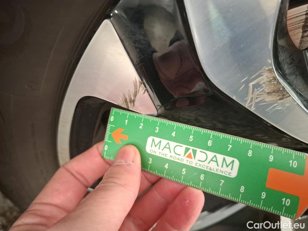  DS  DS7 7 Crossback Business 1.6 PureTech 180CV BVA8 E6d #31