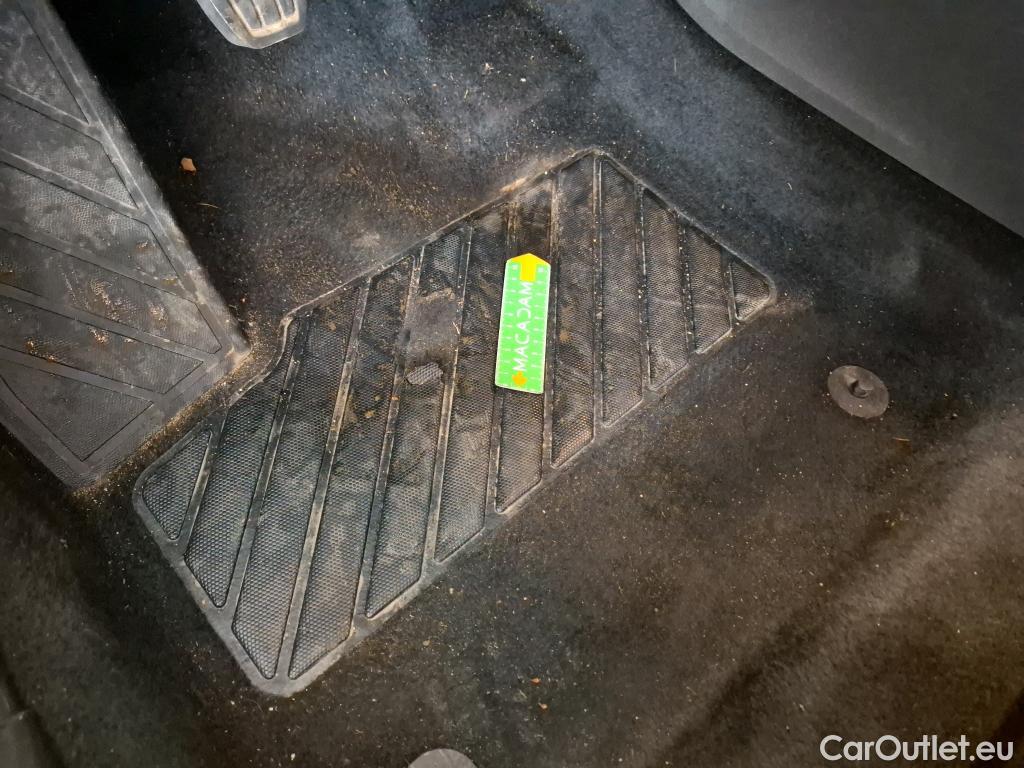  Opel   Grandland X Grandland X Elegance Business 1.2 Turbo 130CV BVM6 E6d #4