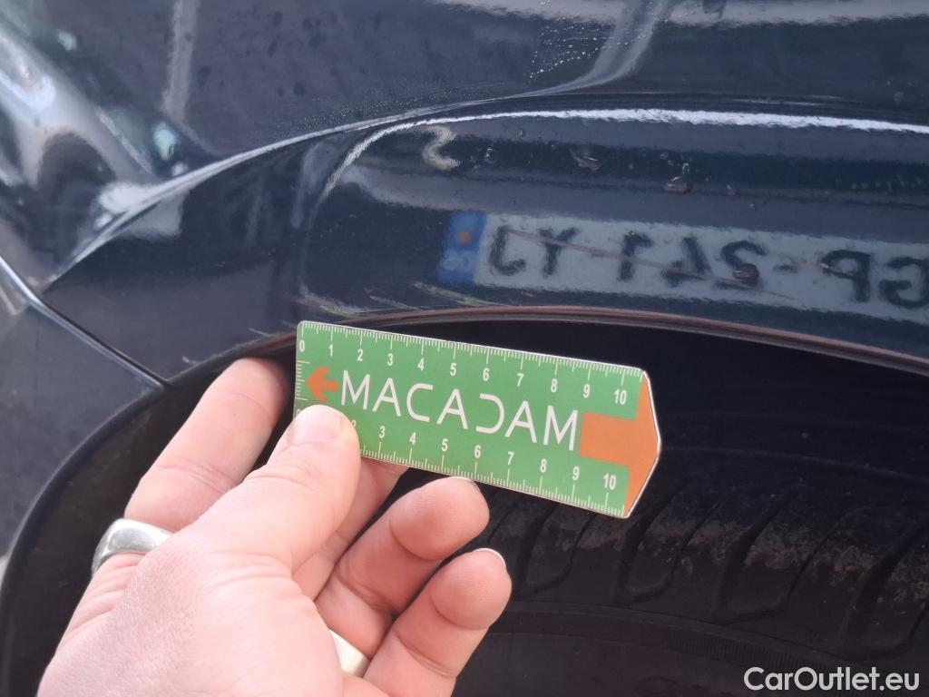  Mercedes  A-Klasse MERCEDES-BENZ Classe A Berline / 2018 / 4P / Berline A 250 e Business Line 8G-DCT #15