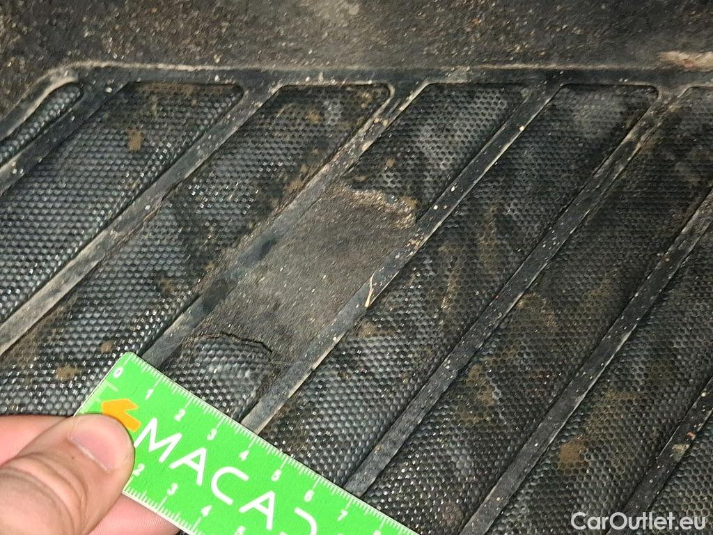  Opel   Grandland X Grandland X Elegance Business 1.2 Turbo 130CV BVM6 E6d #6