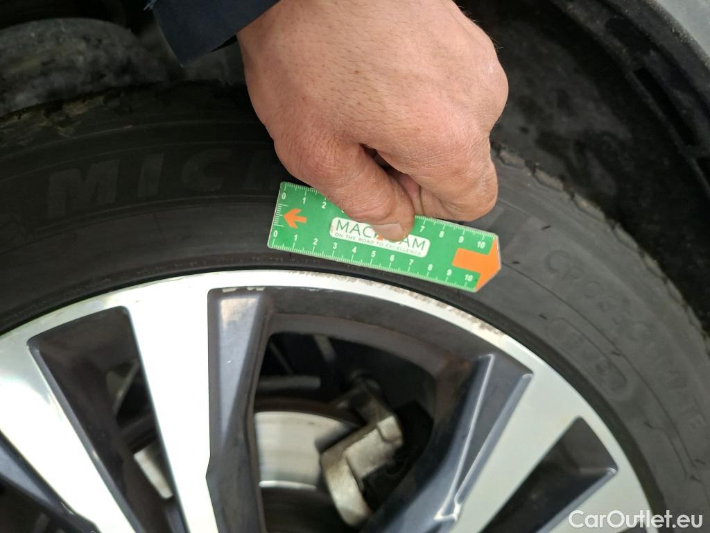  Nissan  Qashqai NISSAN  / 2017 / 5P / Crossover 1.5 DCI 115 Business+ #16