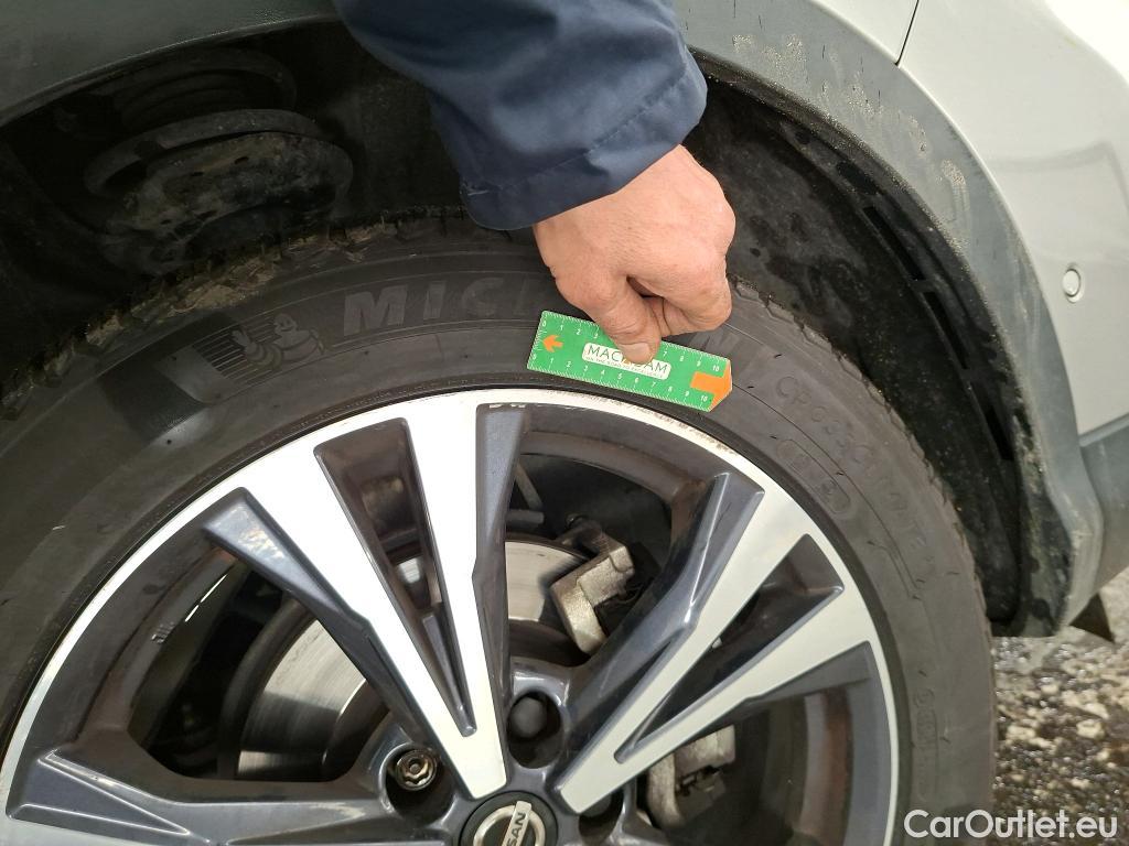  Nissan  Qashqai NISSAN  / 2017 / 5P / Crossover 1.5 DCI 115 Business+ #15