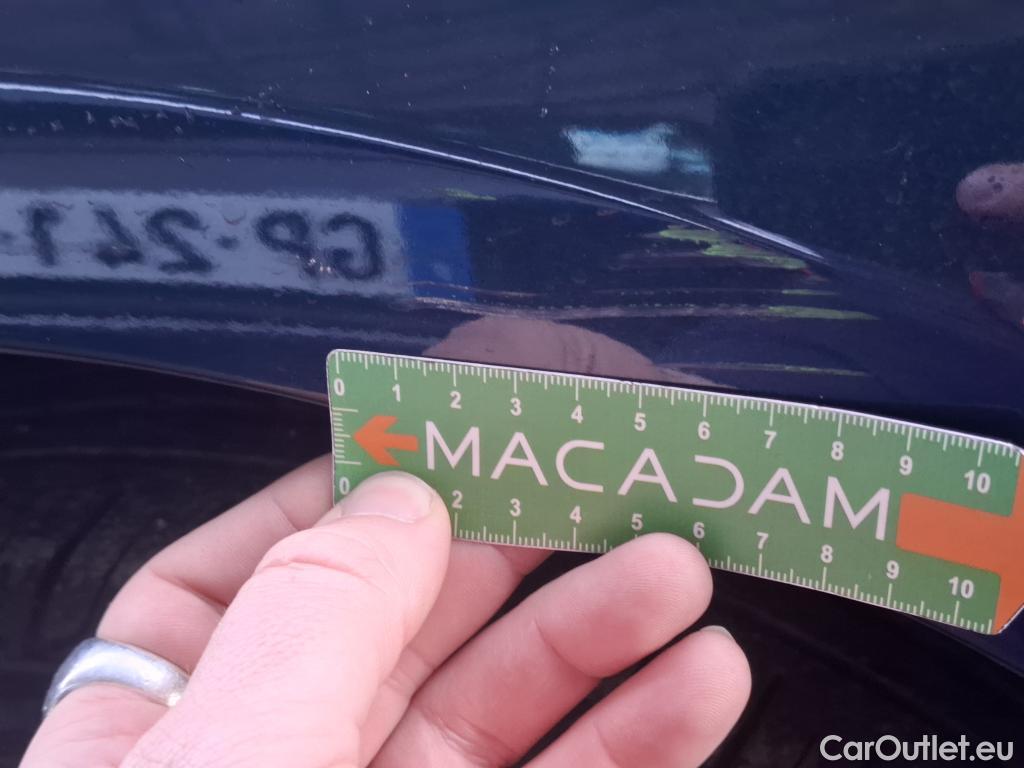  Mercedes  A-Klasse MERCEDES-BENZ Classe A Berline / 2018 / 4P / Berline A 250 e Business Line 8G-DCT #14