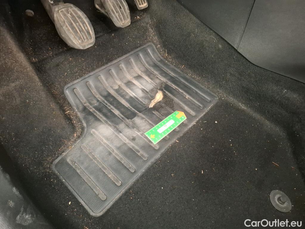  Peugeot  2008  Active Business 1.5 HDi 100CV BVM6 E6d #1