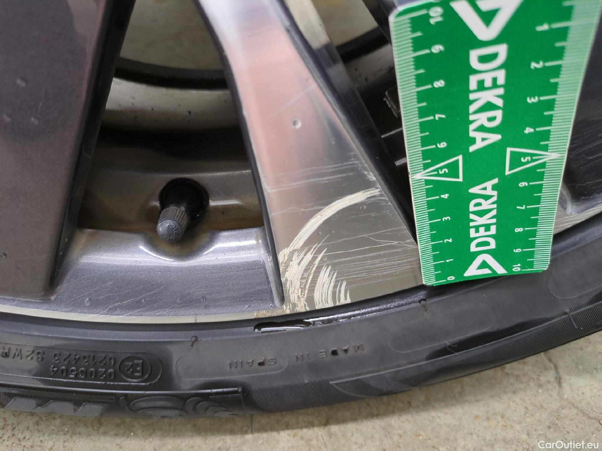  Peugeot  2008  Allure Business 1.5 HDi 100CV BVM5 E6dT #25