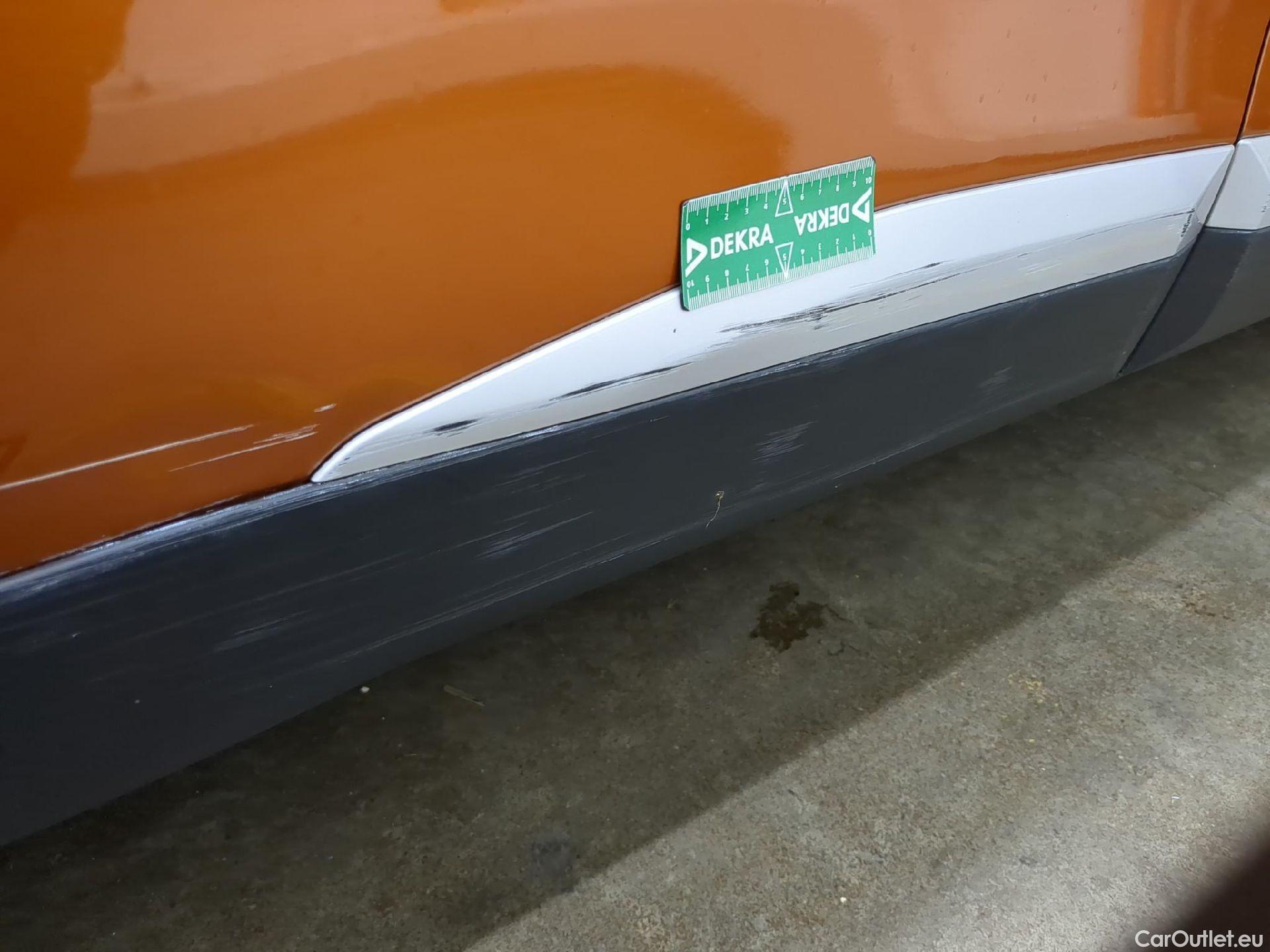  Peugeot  2008  Allure Business 1.2 PureTech 100CV BVM6 E6d #40