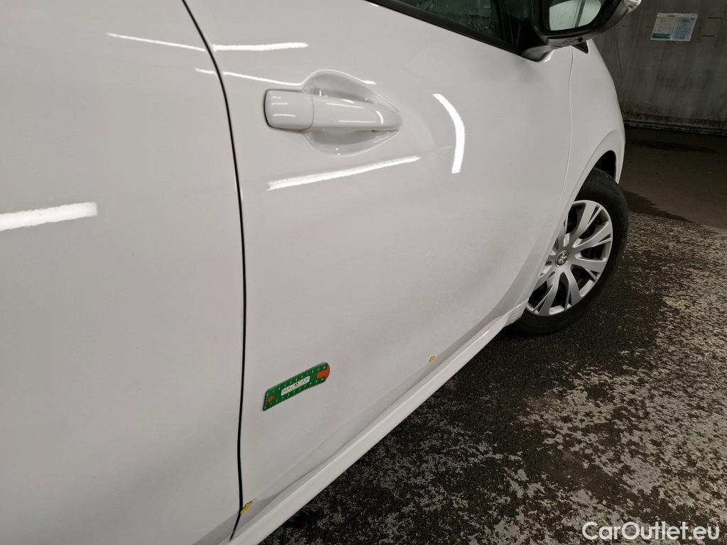  Peugeot  208 PEUGEOT  5p Berline Puretech 82 S&S ACTIVE BUSINESS #1