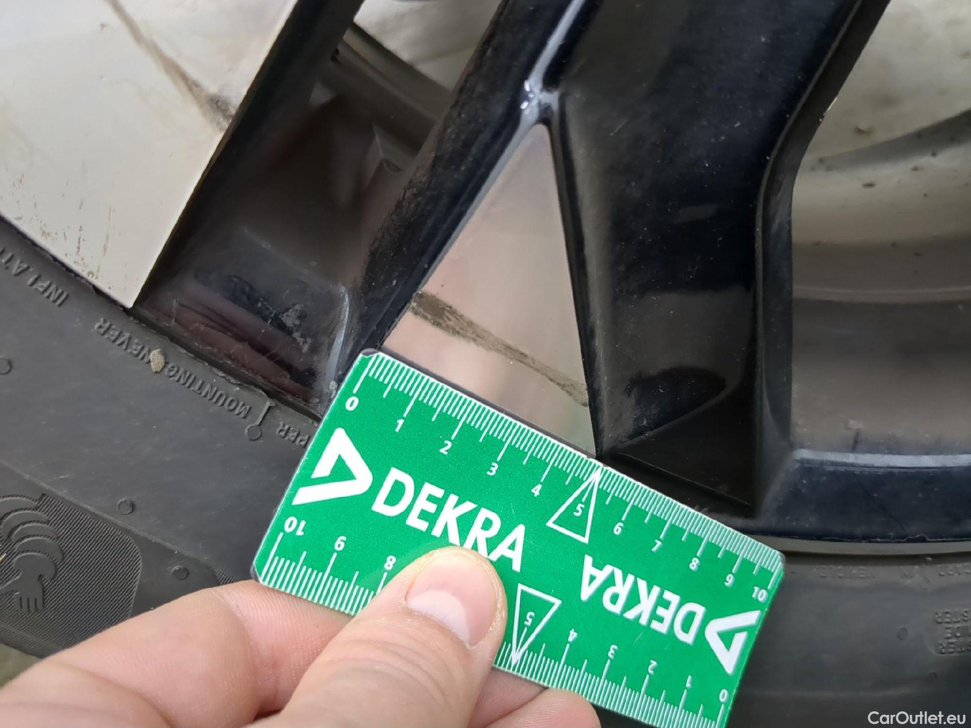  Peugeot  2008  Allure Business 1.2 PureTech 100CV BVM6 E6d #25