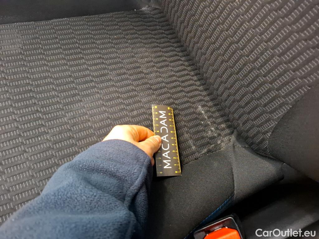  Peugeot  208  Signature 1.2 PureTech 80CV BVM5 E6dT #33