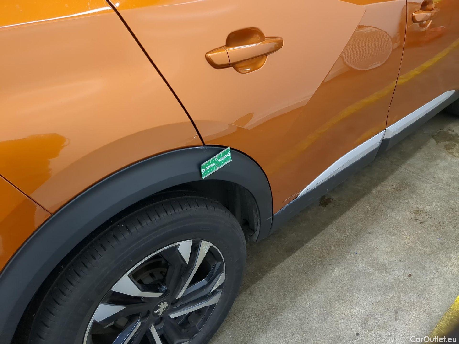  Peugeot  2008  Allure Business 1.2 PureTech 100CV BVM6 E6d #36