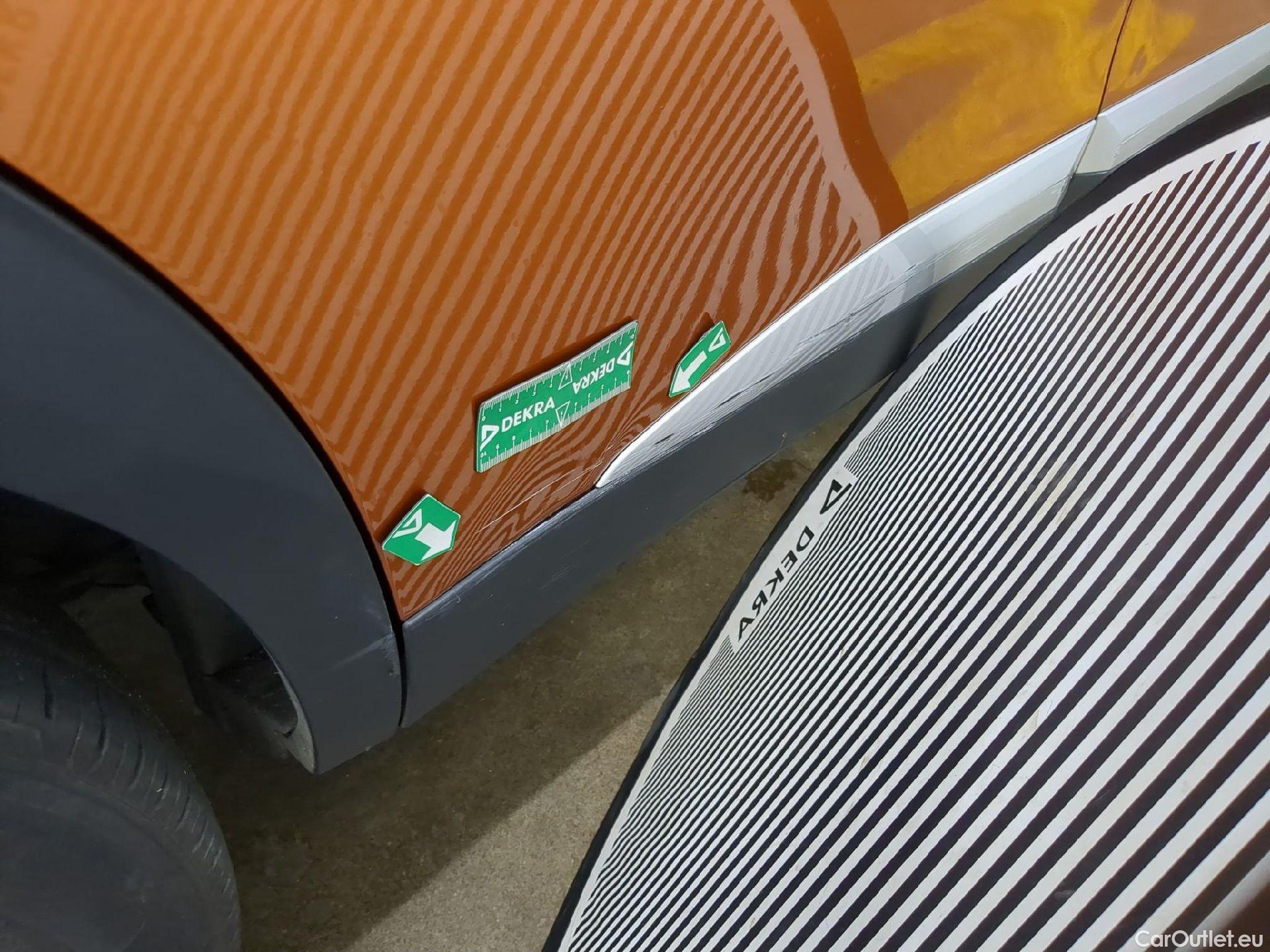  Peugeot  2008  Allure Business 1.2 PureTech 100CV BVM6 E6d #38