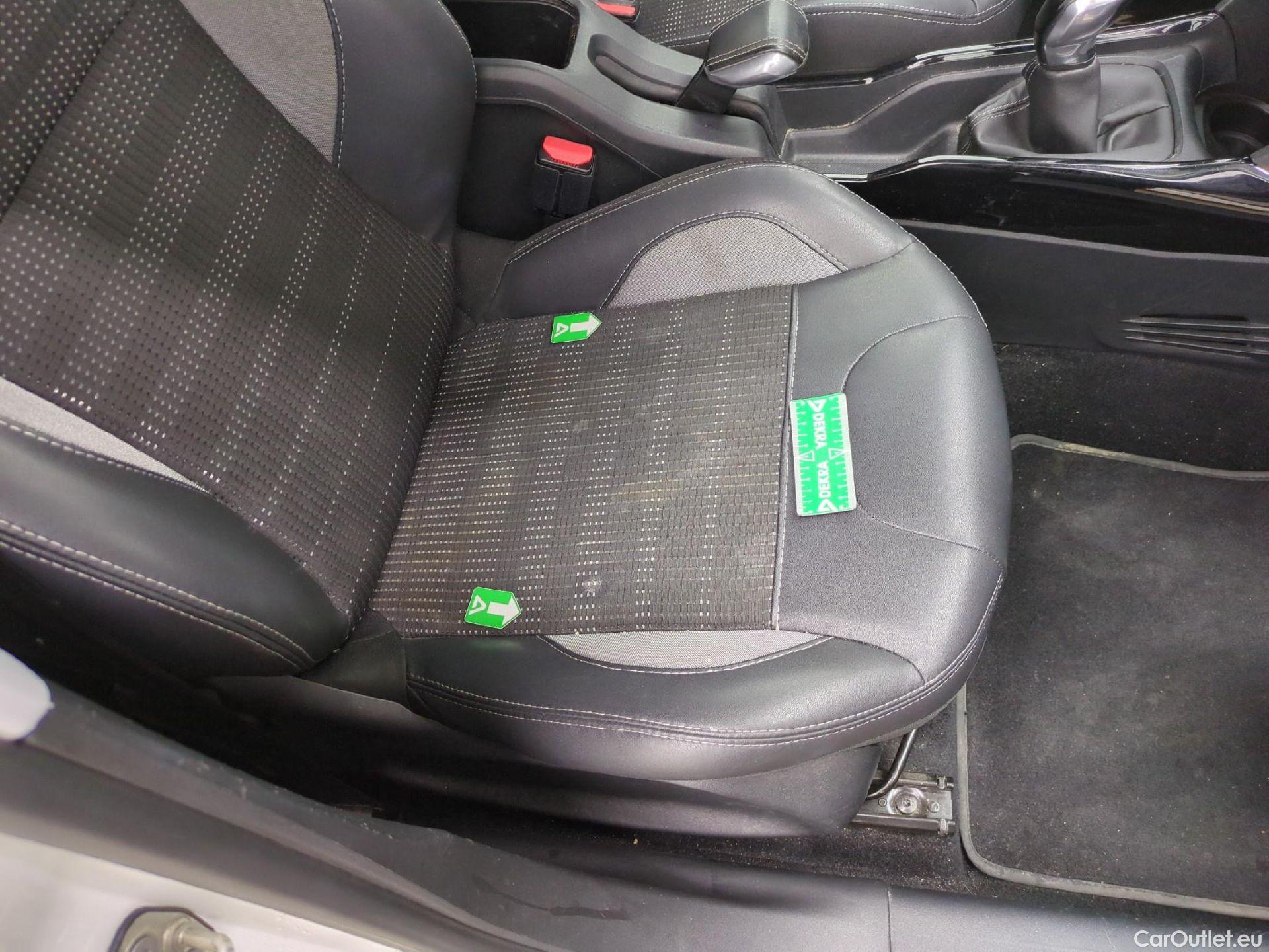  Peugeot  2008  Allure Business 1.5 HDi 100CV BVM5 E6dT #15