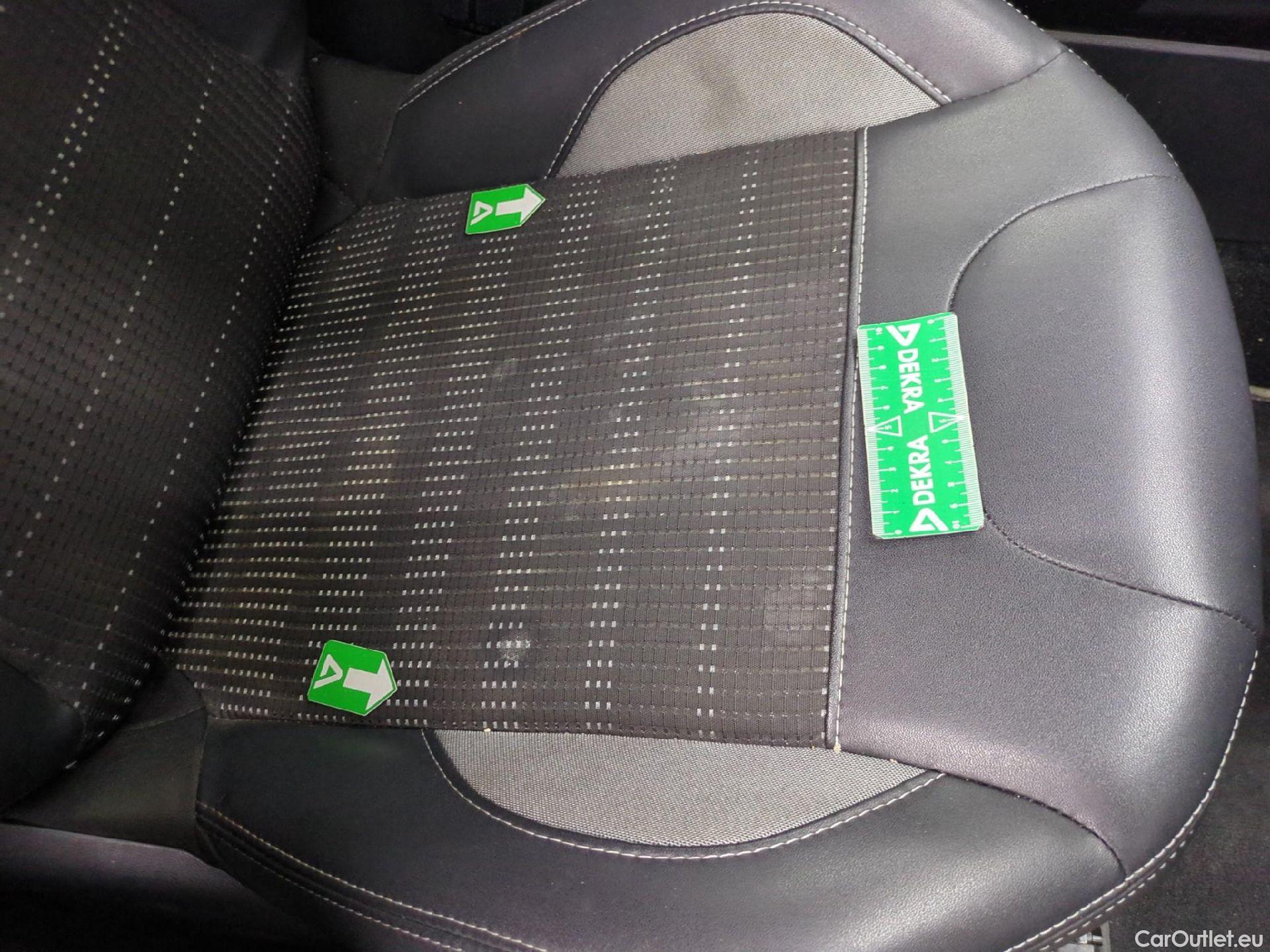  Peugeot  2008  Allure Business 1.5 HDi 100CV BVM5 E6dT #16