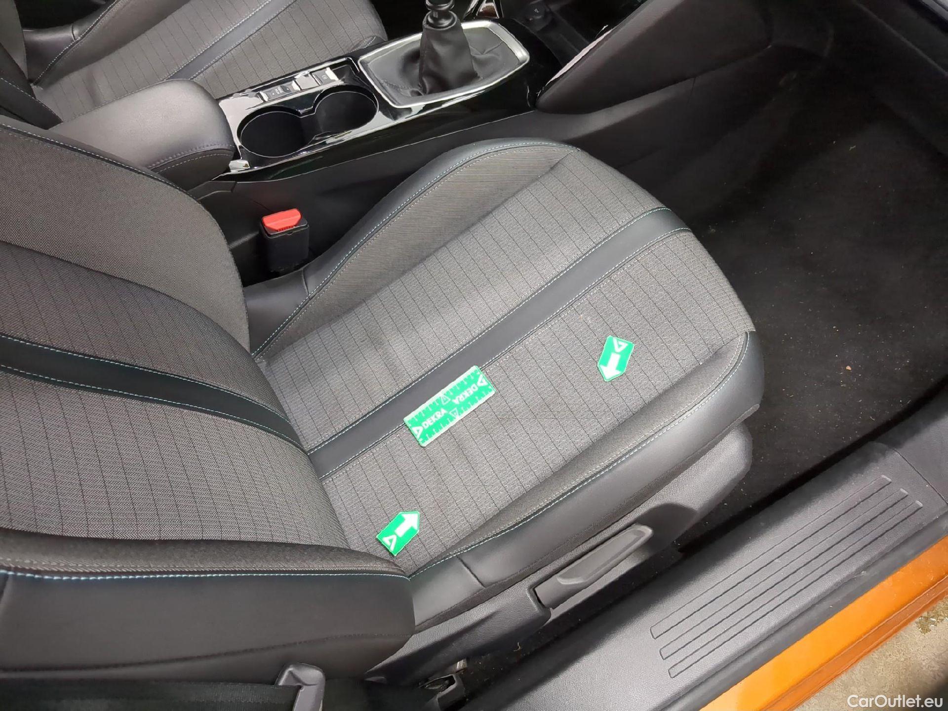  Peugeot  2008  Allure Business 1.2 PureTech 100CV BVM6 E6d #2