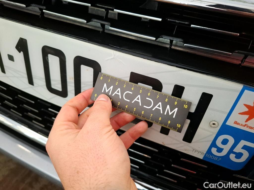  Peugeot  208  Signature 1.2 PureTech 80CV BVM5 E6dT #37