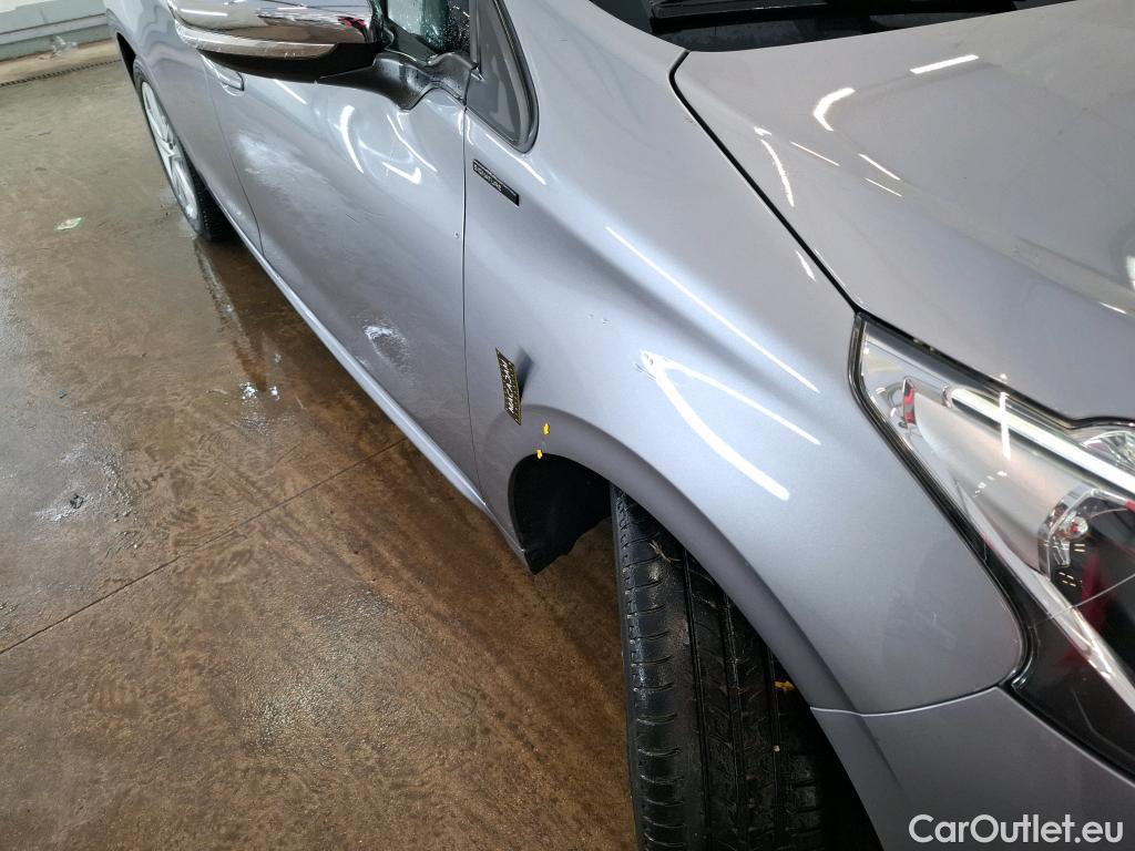  Peugeot  208  Signature 1.2 PureTech 80CV BVM5 E6dT #25