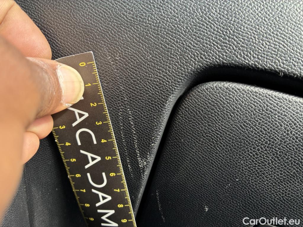  Peugeot  208  Active Business 1.5 HDi 100CV BVM6 E6d #40