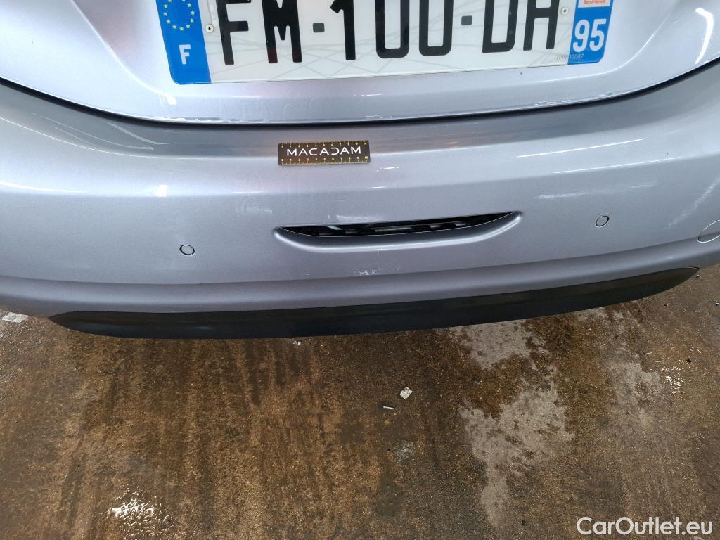  Peugeot  208  Signature 1.2 PureTech 80CV BVM5 E6dT #21