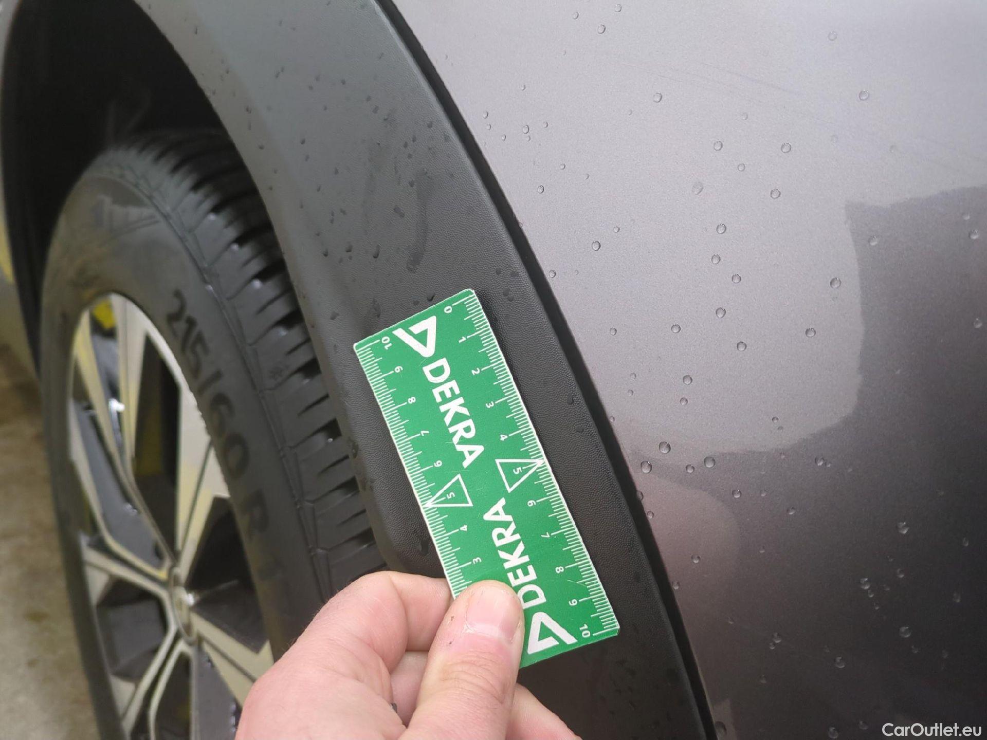  Renault  Captur RENAULT  / 2019 / 5P / SUV techno mild hybrid 160 EDC #13