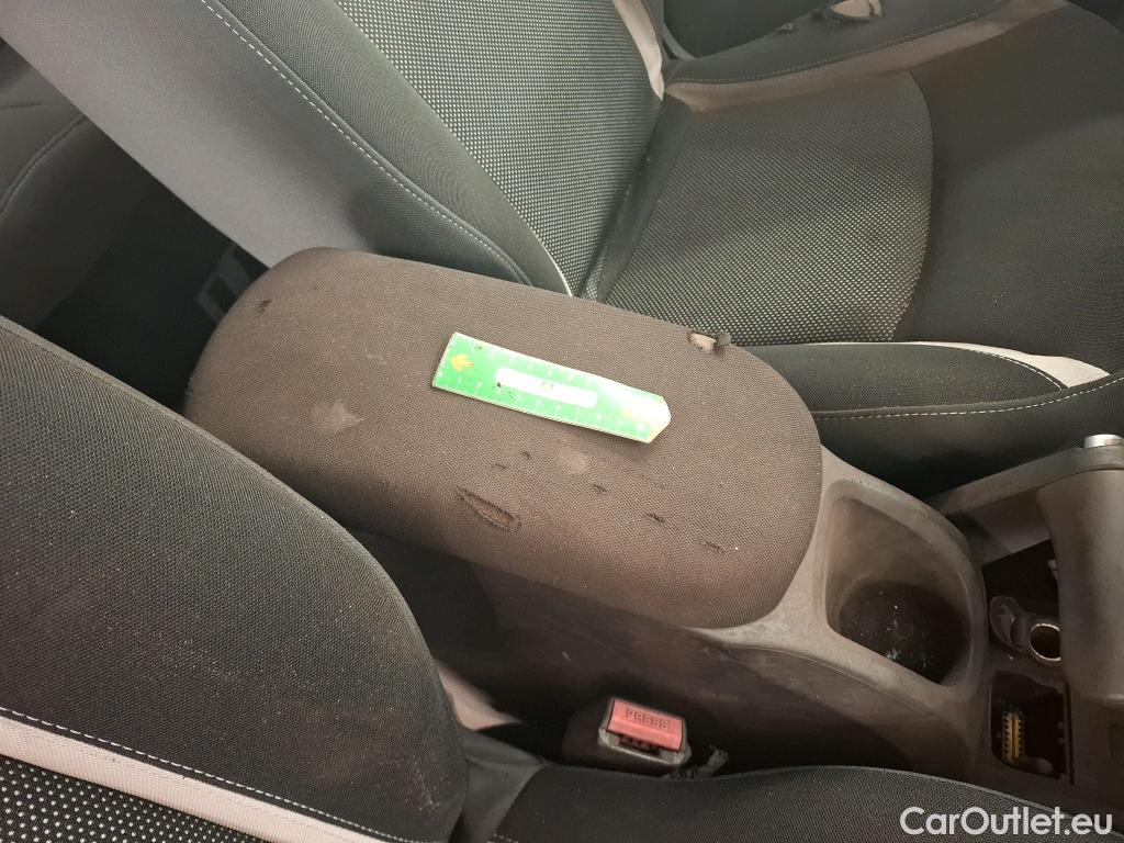  Renault  Kangoo RENAULT  5p Monovolume Zen dCi 90 #51