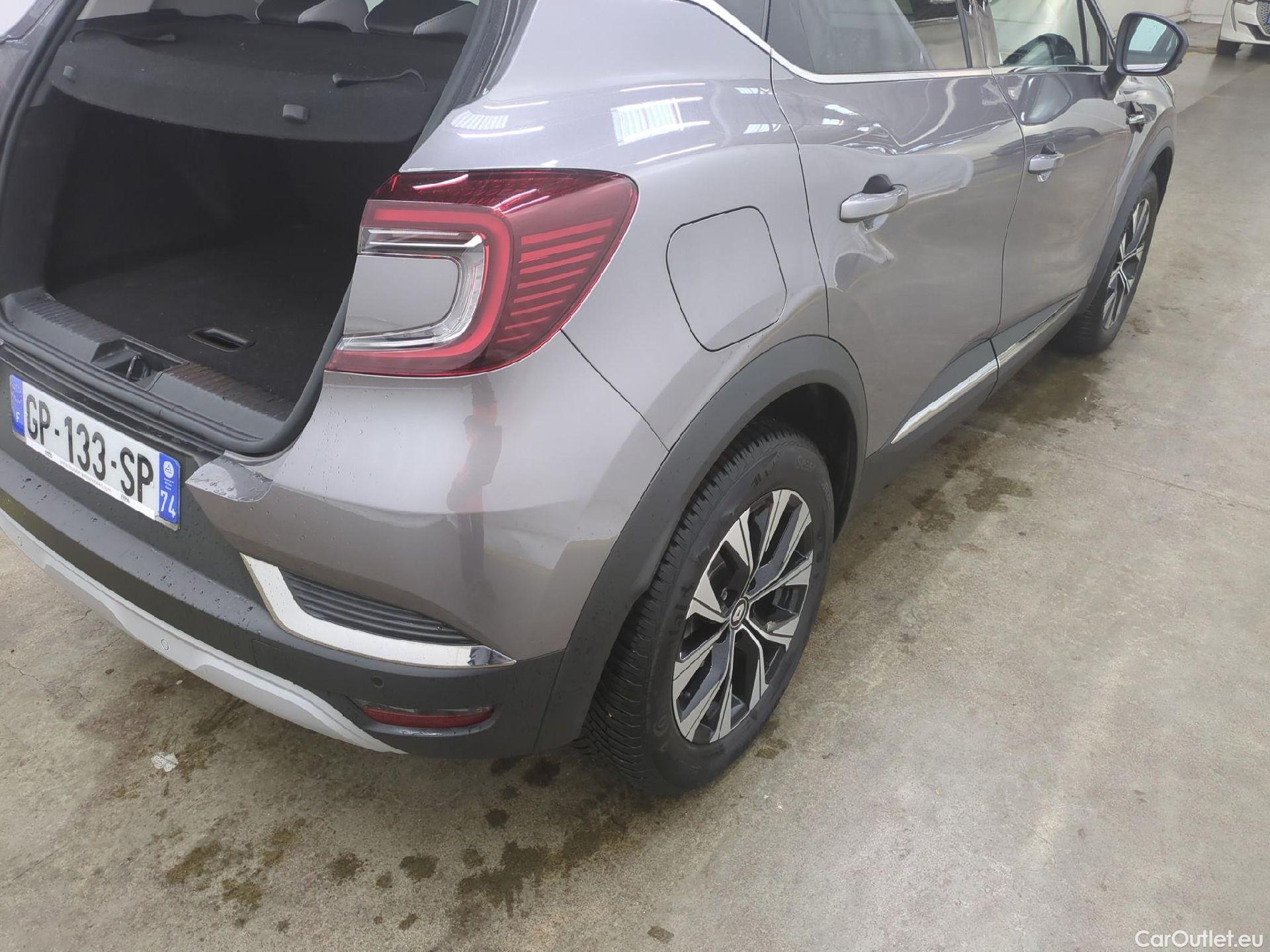  Renault  Captur RENAULT  / 2019 / 5P / SUV techno mild hybrid 160 EDC #16