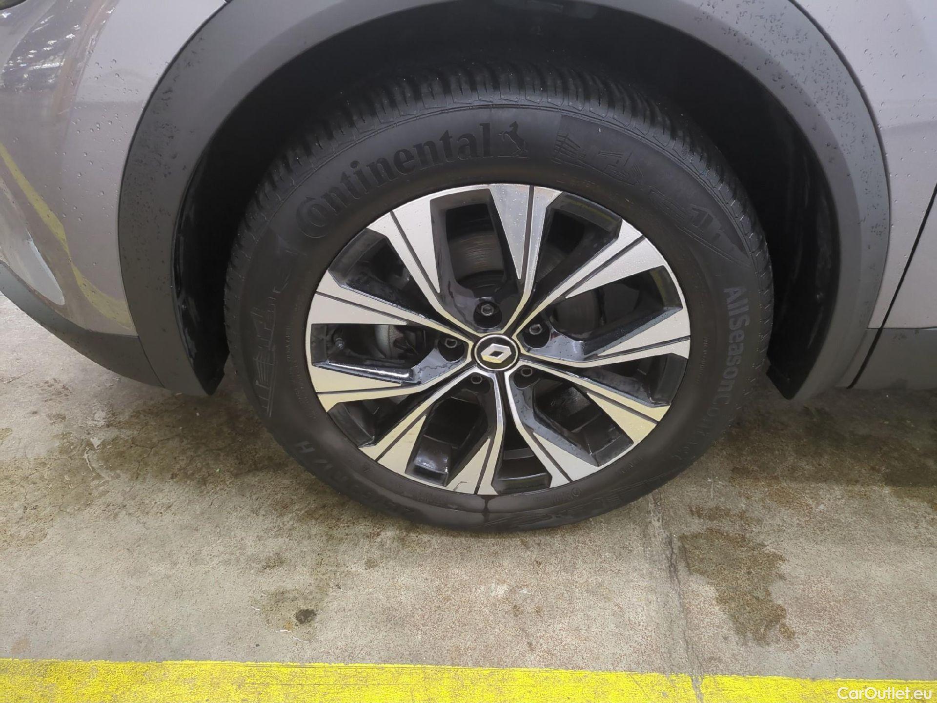  Renault  Captur RENAULT  / 2019 / 5P / SUV techno mild hybrid 160 EDC #2