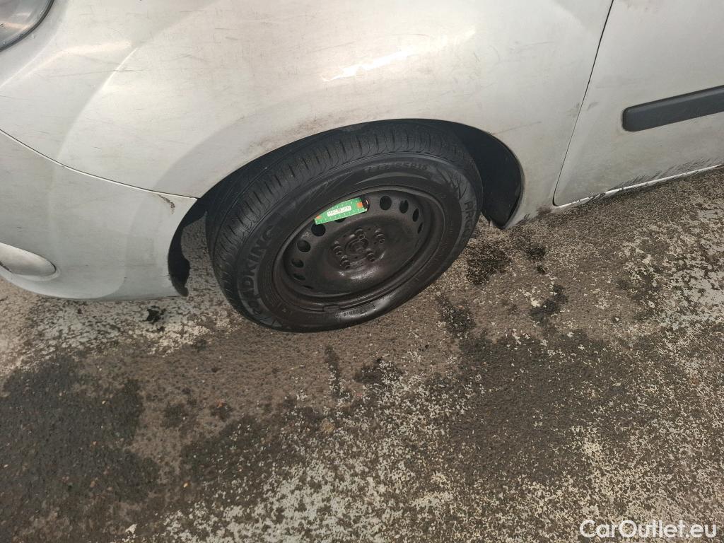  Renault  Kangoo RENAULT  5p Monovolume Zen dCi 90 #71