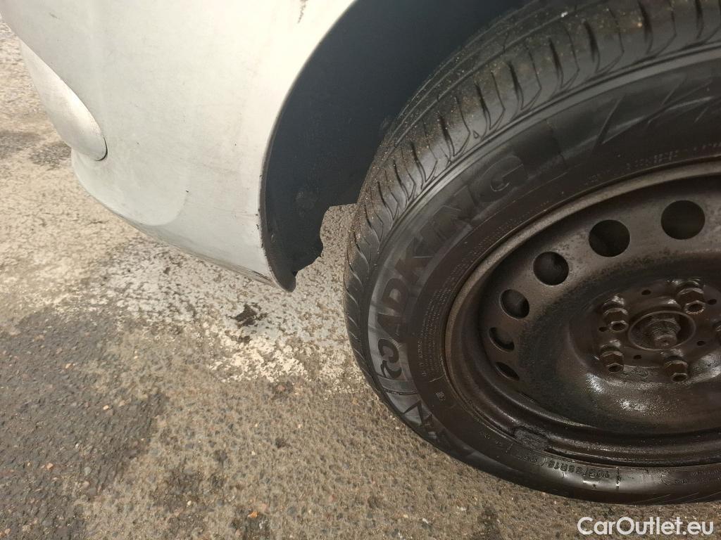  Renault  Kangoo RENAULT  5p Monovolume Zen dCi 90 #47