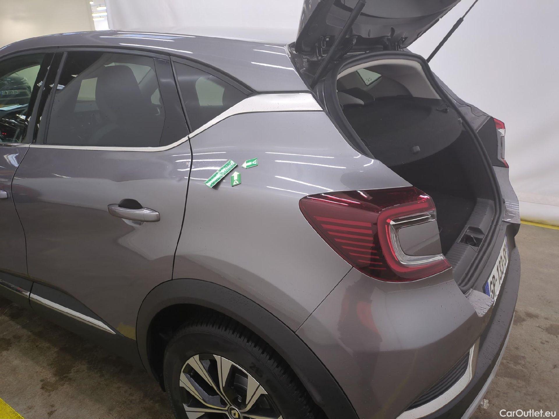  Renault  Captur RENAULT  / 2019 / 5P / SUV techno mild hybrid 160 EDC #11