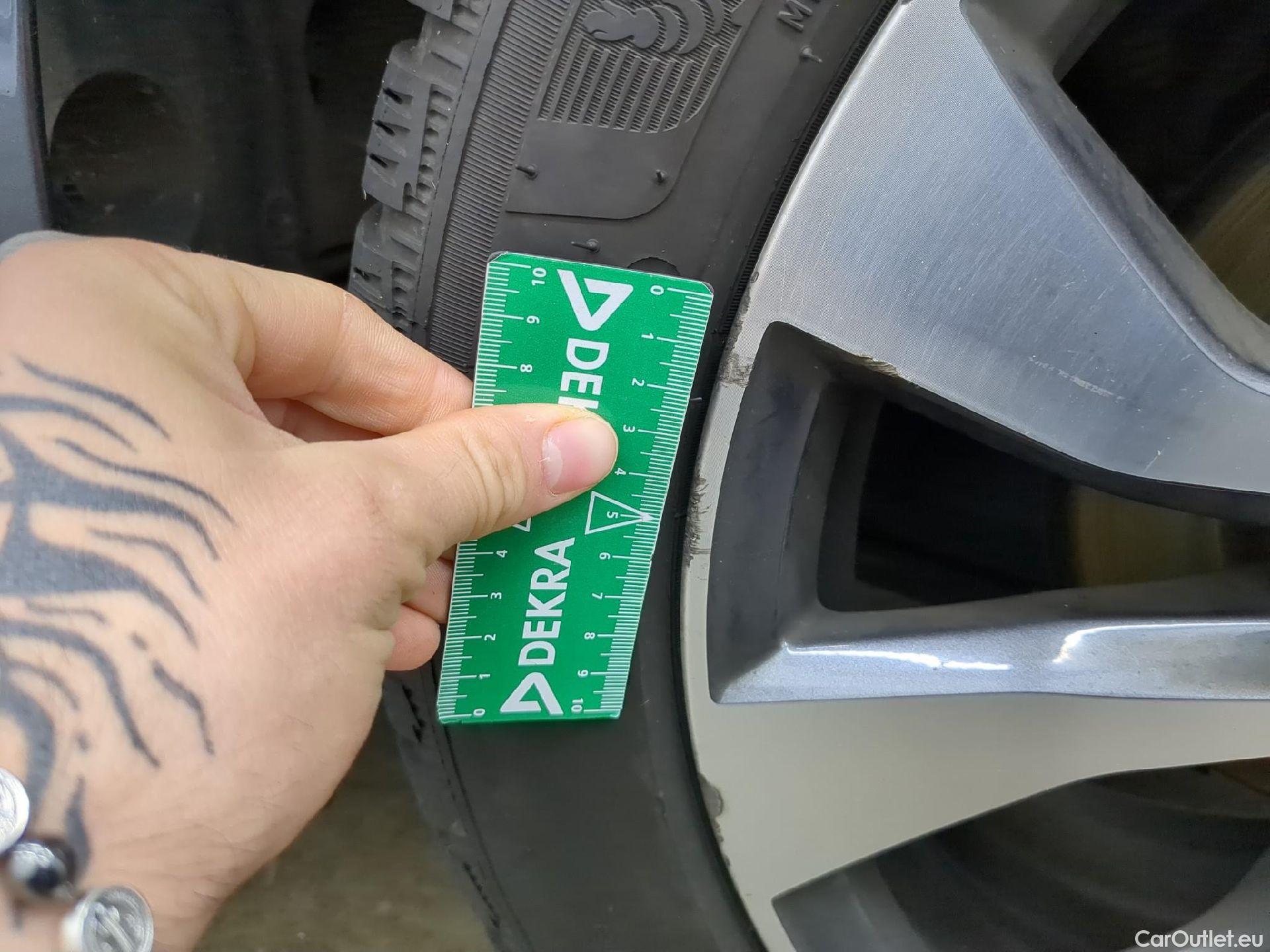  Renault  Megane RENAULT Mégane Estate / 2020 / 5P / Break techno TCe 140 EDC #21