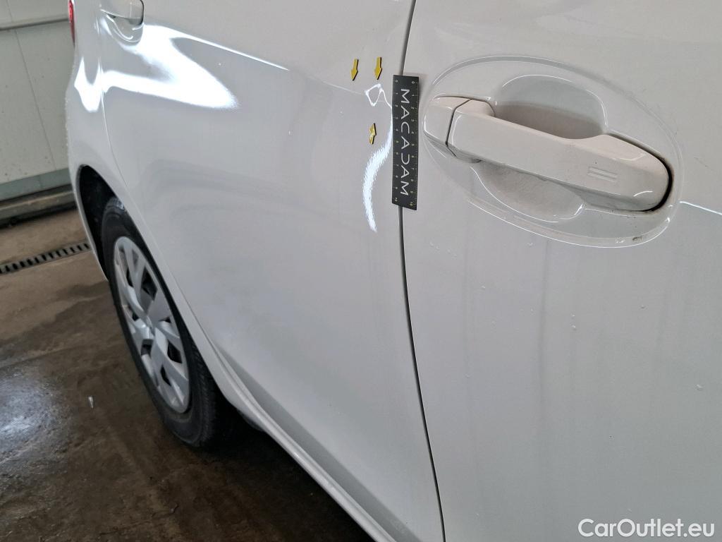  Toyota  Yaris TOYOTA  Hybride / 2017 / 5P / Berline 1.5 VVT-I HYBRID France Business #32