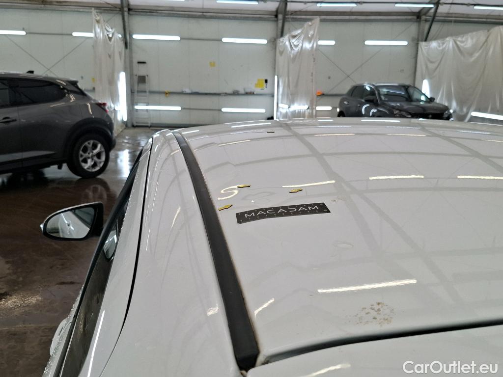  Toyota  Yaris TOYOTA  Hybride / 2017 / 5P / Berline 1.5 VVT-I HYBRID France Business #4