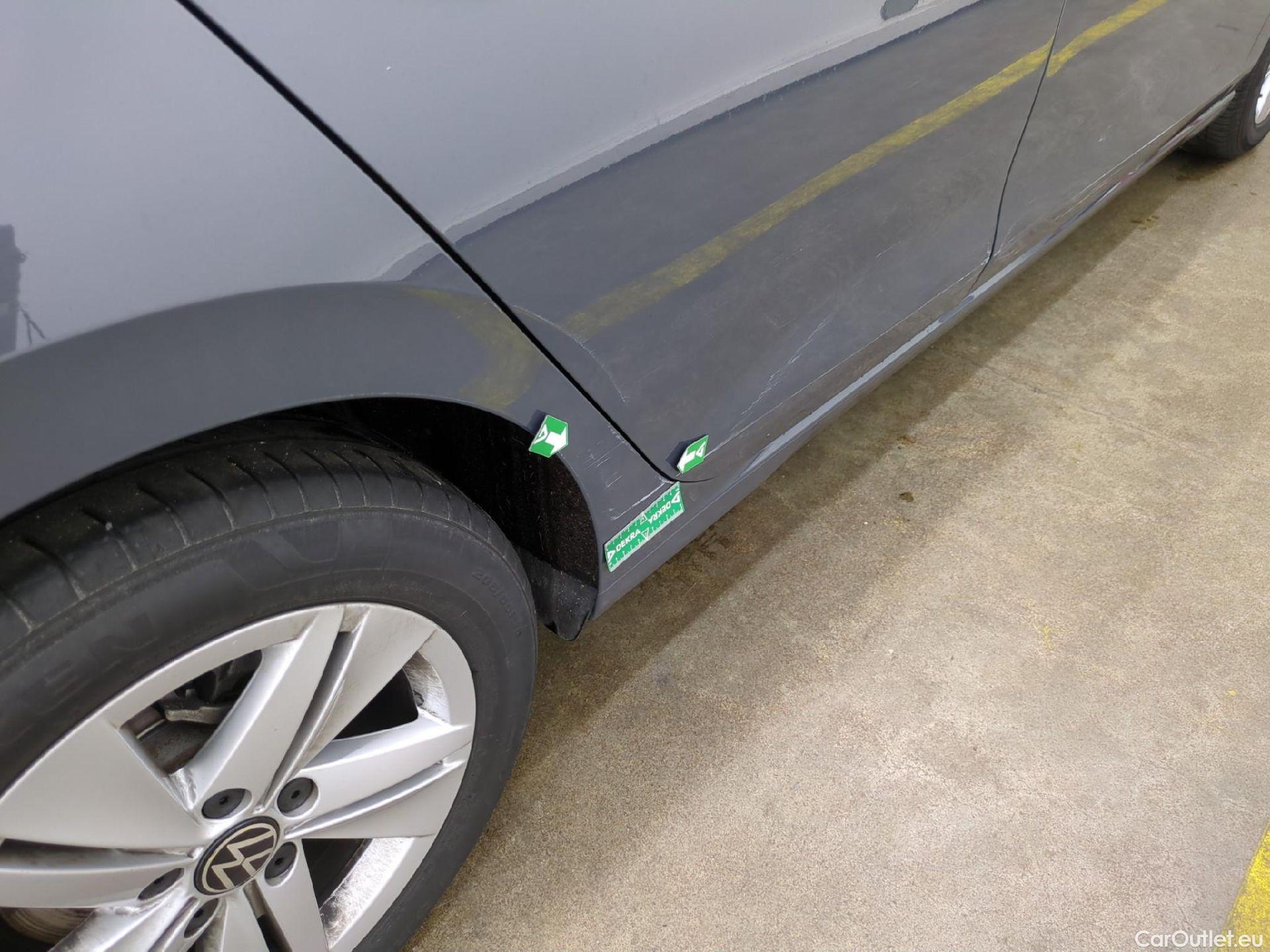  Volkswagen  Golf  / 2020 / 5P / Berline 2.0 TDI SCR 115 DSG7 LIFE BUSINESS #2