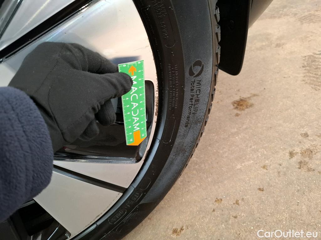  Volvo  XC 40 VOLVO XC40 / 2017 / 5P / SUV Recharge T5 262 DCT7 Business #19