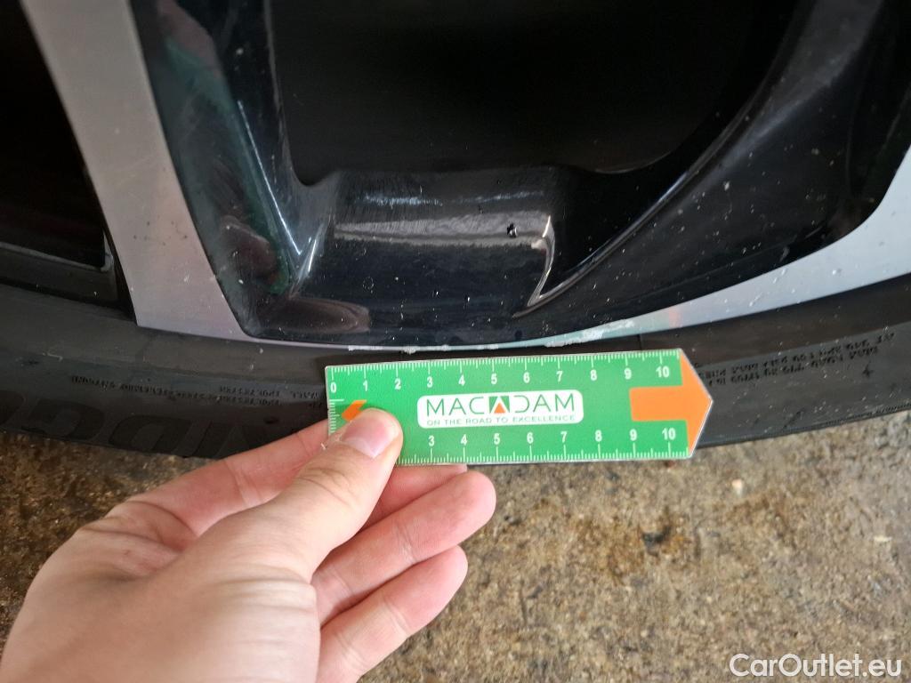  Toyota  C-HR TOYOTA  / 2016 / 5P / SUV 2.0 HYBRIDE 184 COLLECTION #20