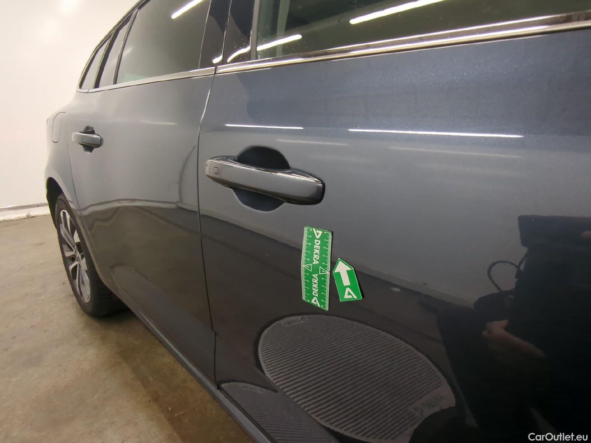  Renault  Megane RENAULT Mégane Estate / 2020 / 5P / Break techno TCe 140 EDC #31