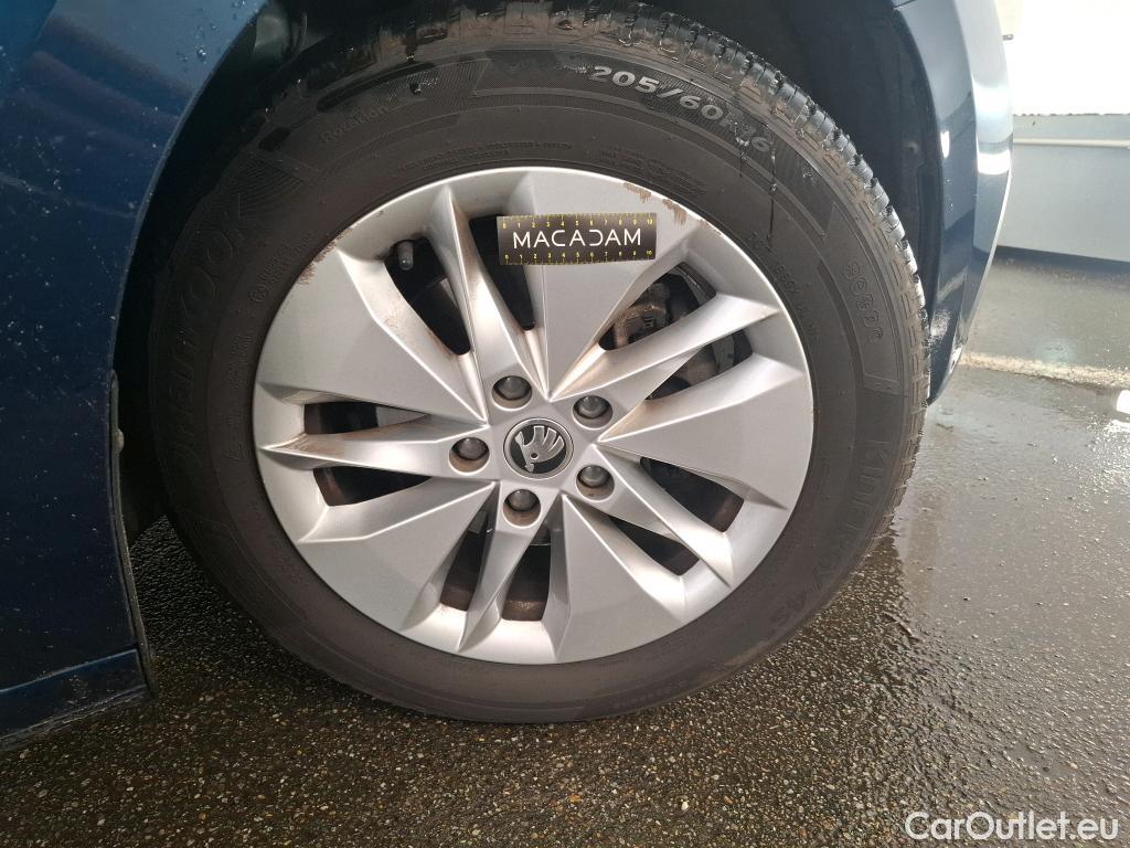  Skoda  Octavia  Break Business 2.0 TDI 115CV BVA7 E6d #8