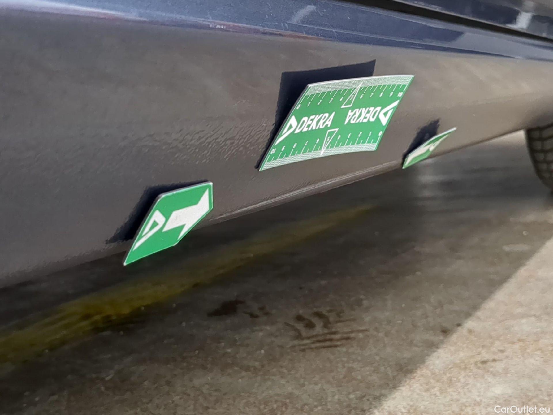  Renault  Megane RENAULT Mégane Berline 5p Berline Intens TCe 140 FAP #8