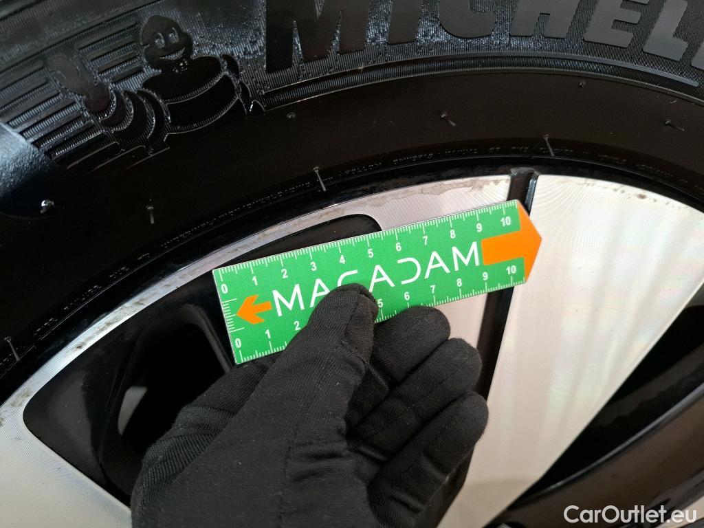  Volvo  XC 40 VOLVO XC40 / 2017 / 5P / SUV Recharge T5 262 DCT7 Business #15