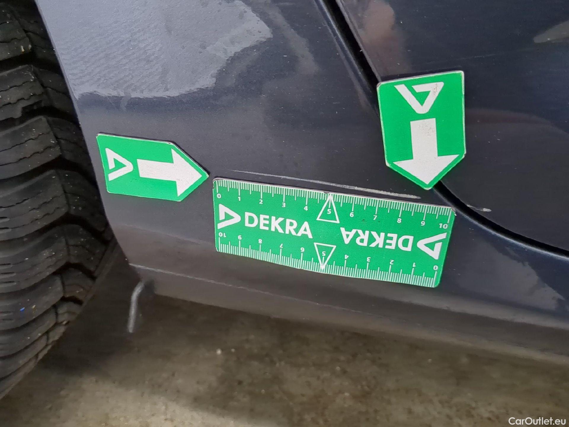  Renault  Megane RENAULT Mégane Estate / 2020 / 5P / Break techno TCe 140 EDC #25