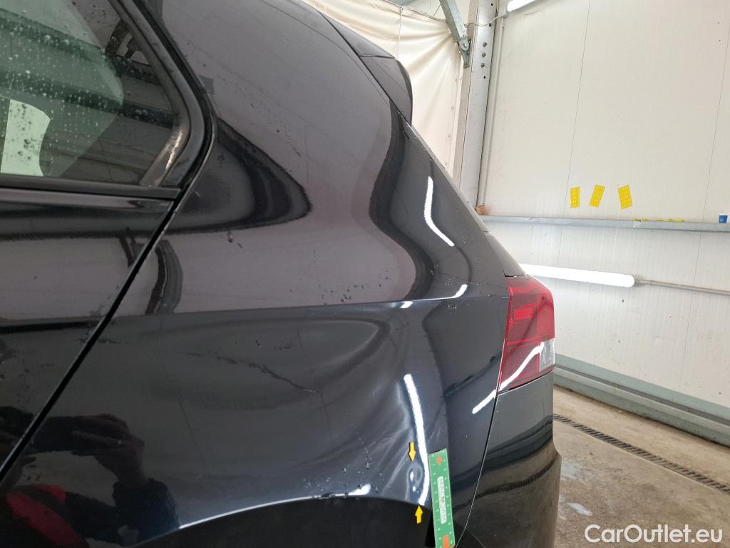  Volkswagen  Golf  VOLKSWAGEN / 2020 / 5P / Berline 2.0 TDI SCR 115 DSG7 LIFE SOCI BUSINESS #1