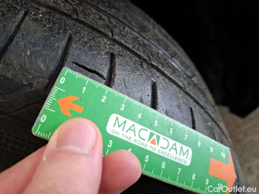  Volkswagen  Tiguan VOLKSWAGEN  / 2020 / 5P / SUV 1.5 TSI 150 DSG7 Elegance #7