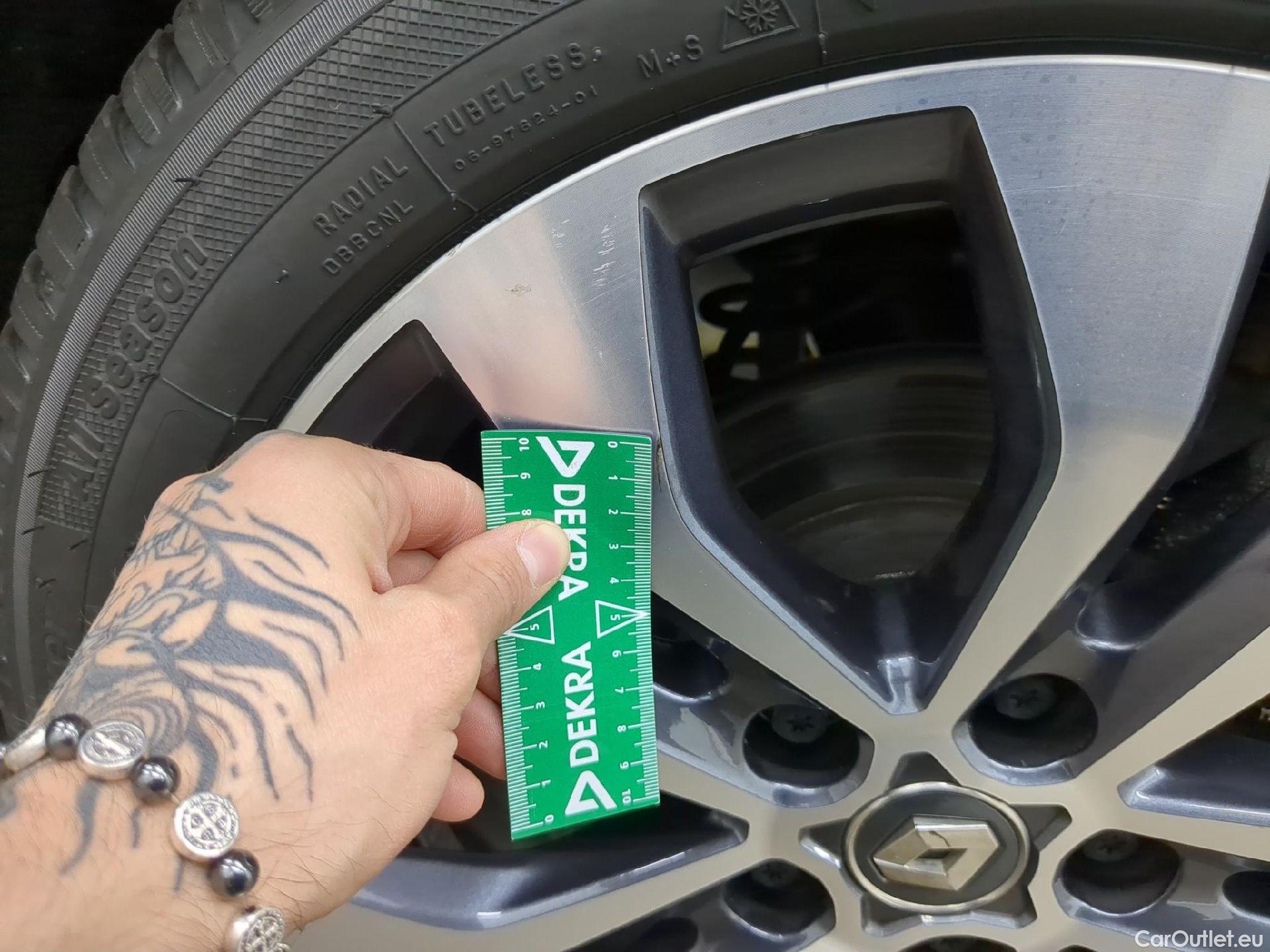  Renault  Megane RENAULT Mégane Berline 5p Berline Intens TCe 140 FAP #3